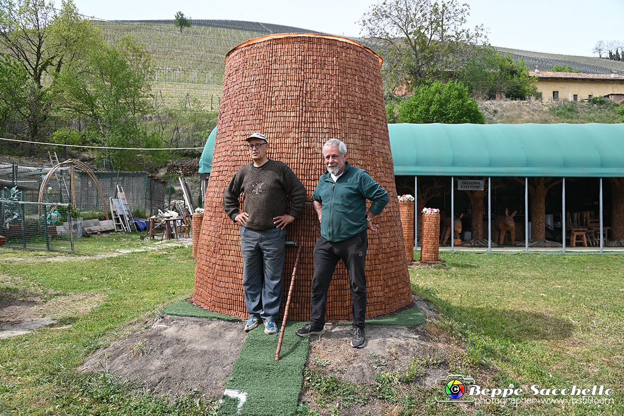 VBS_2981 - Creazioni con tappi di sughero usati dei Fratelli Cossu.jpg